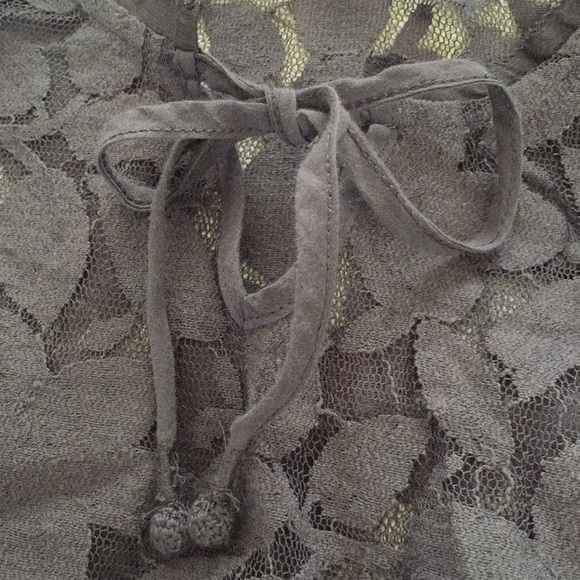 American Eagle Blouse - Picture 5 of 7